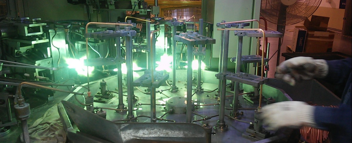 Imagen del proceso de fabricación de equipos de aire acondicionado en Newsan