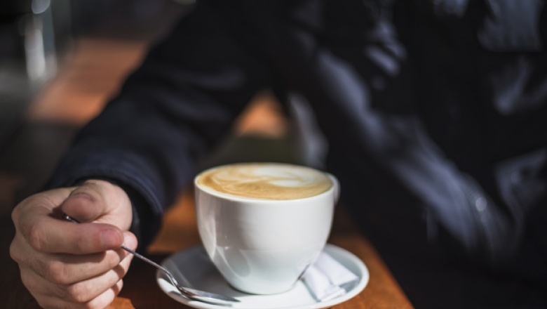 Visita a la gran mesa del café (Por Pablo Nardi)